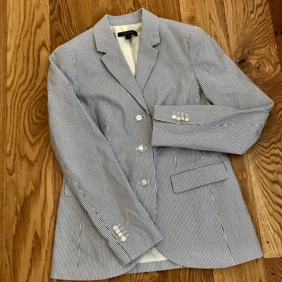 Brooks Brothers Jackets & Blazers - ❤️ SOLD ❤️ BROOKS BROTHERS SEERSUCKER BLAZER